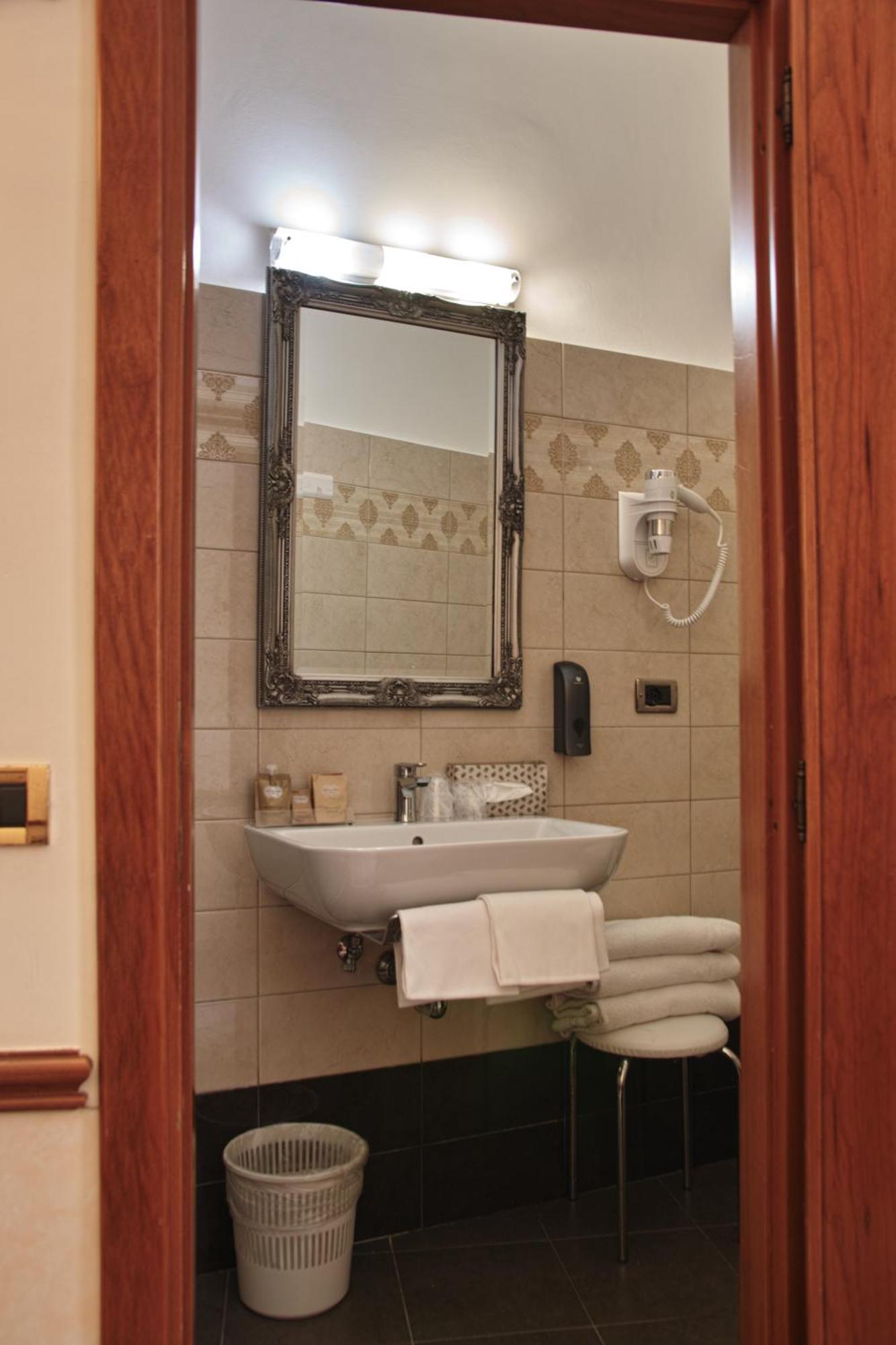 Hotel Hiberia 3*